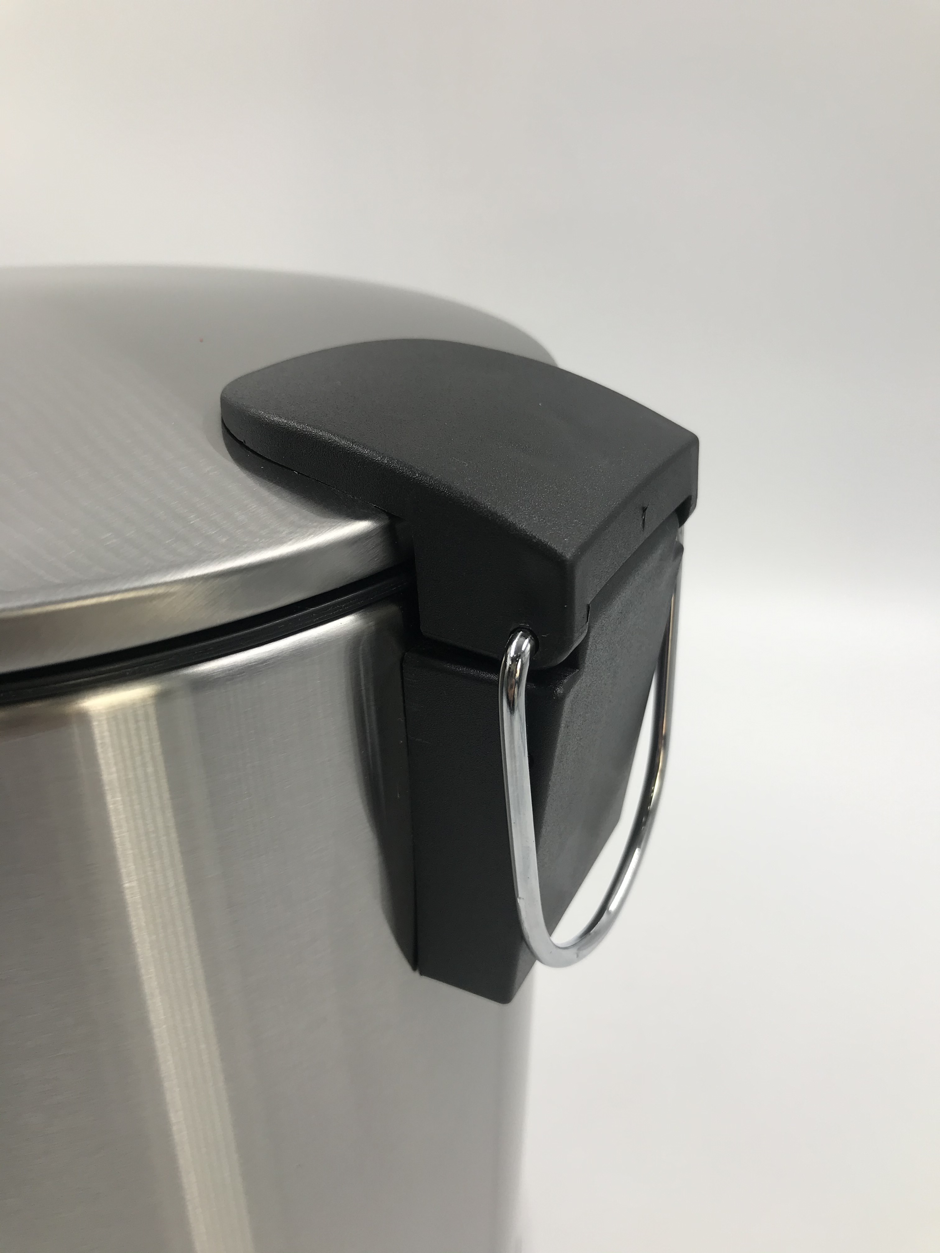 wooden waste bin with lid
