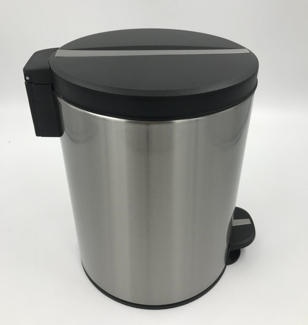 bin for dog waste