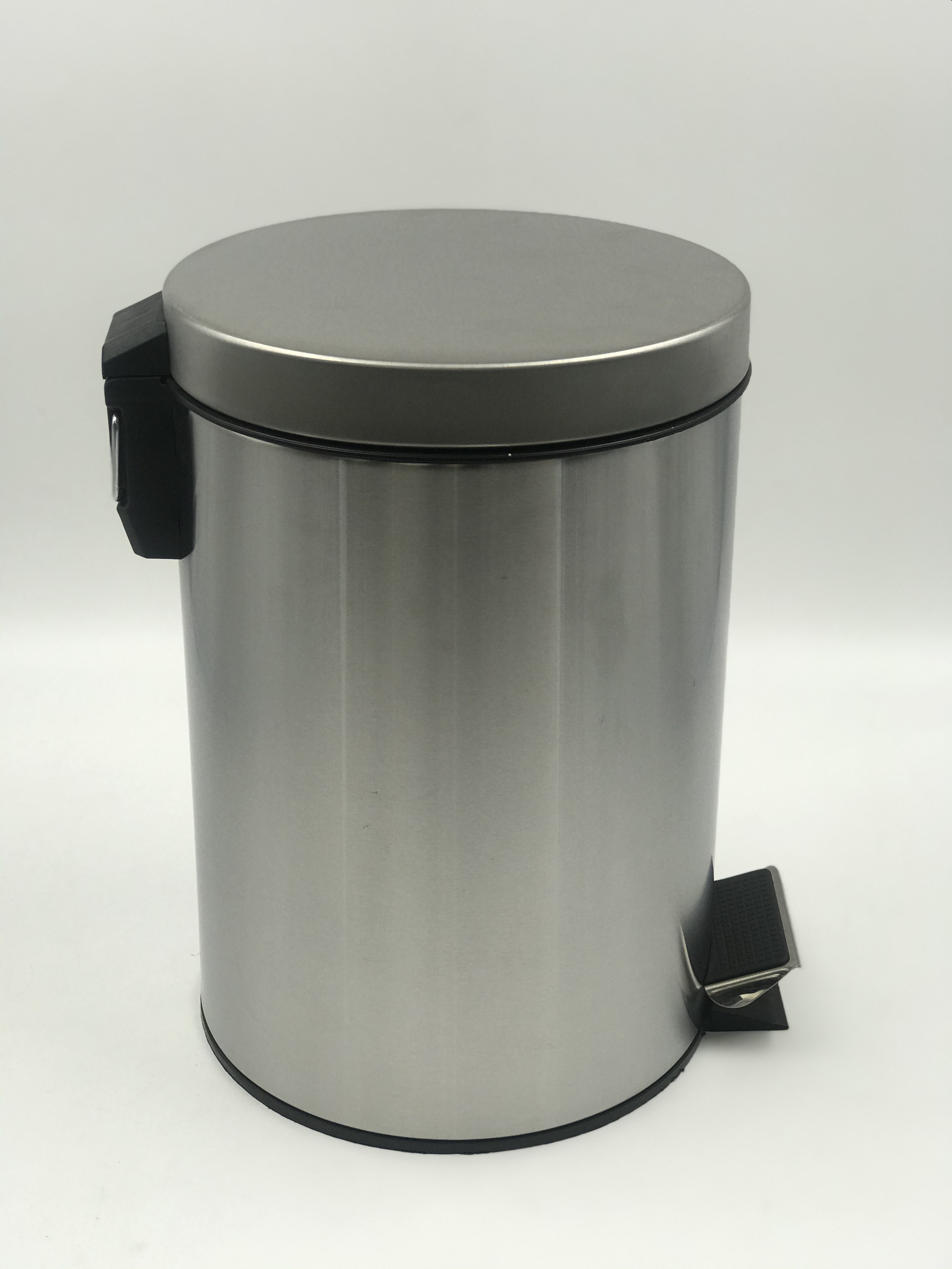 yard waste bin