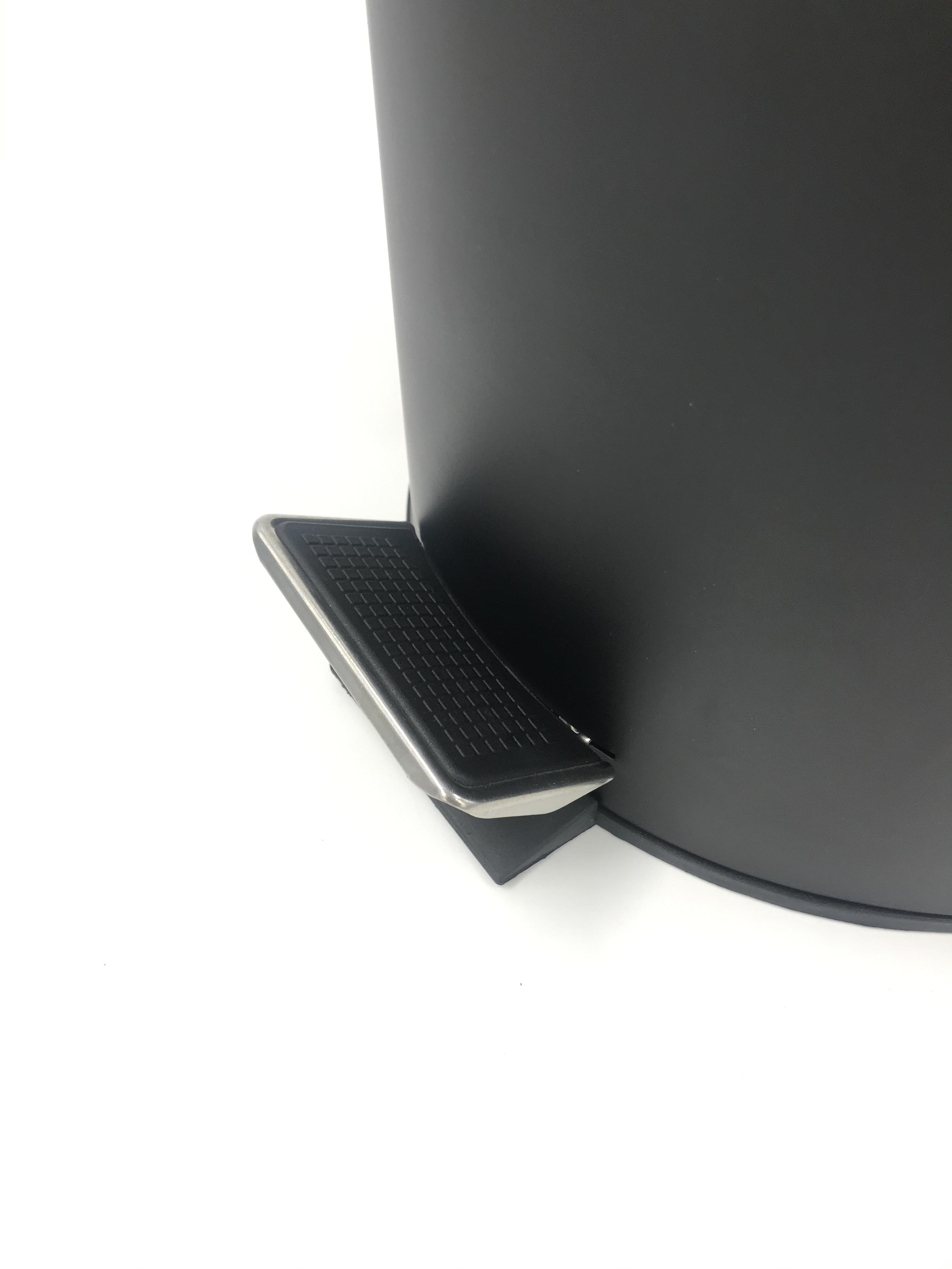 20 gallon waste bin
