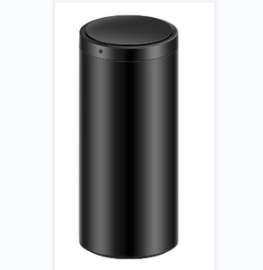 trash can with automatic lid