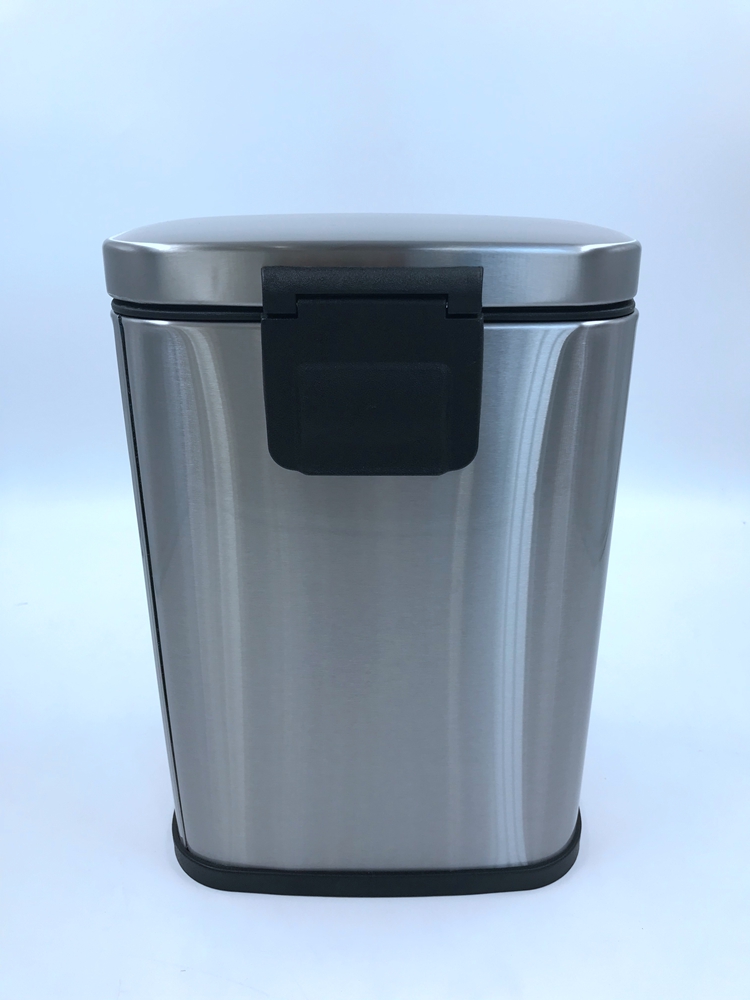 beige waste bin