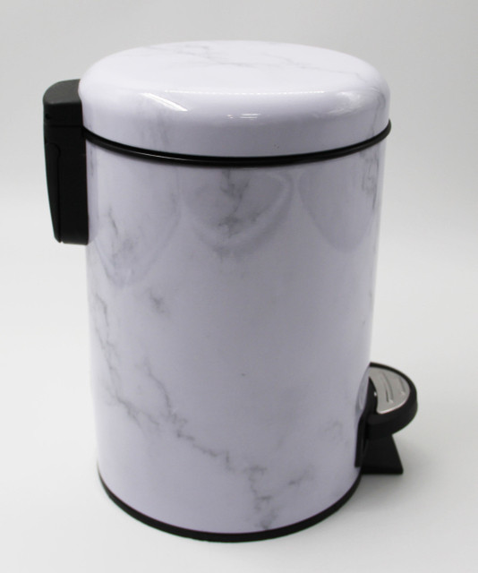 rubbermaid slim jim waste bin