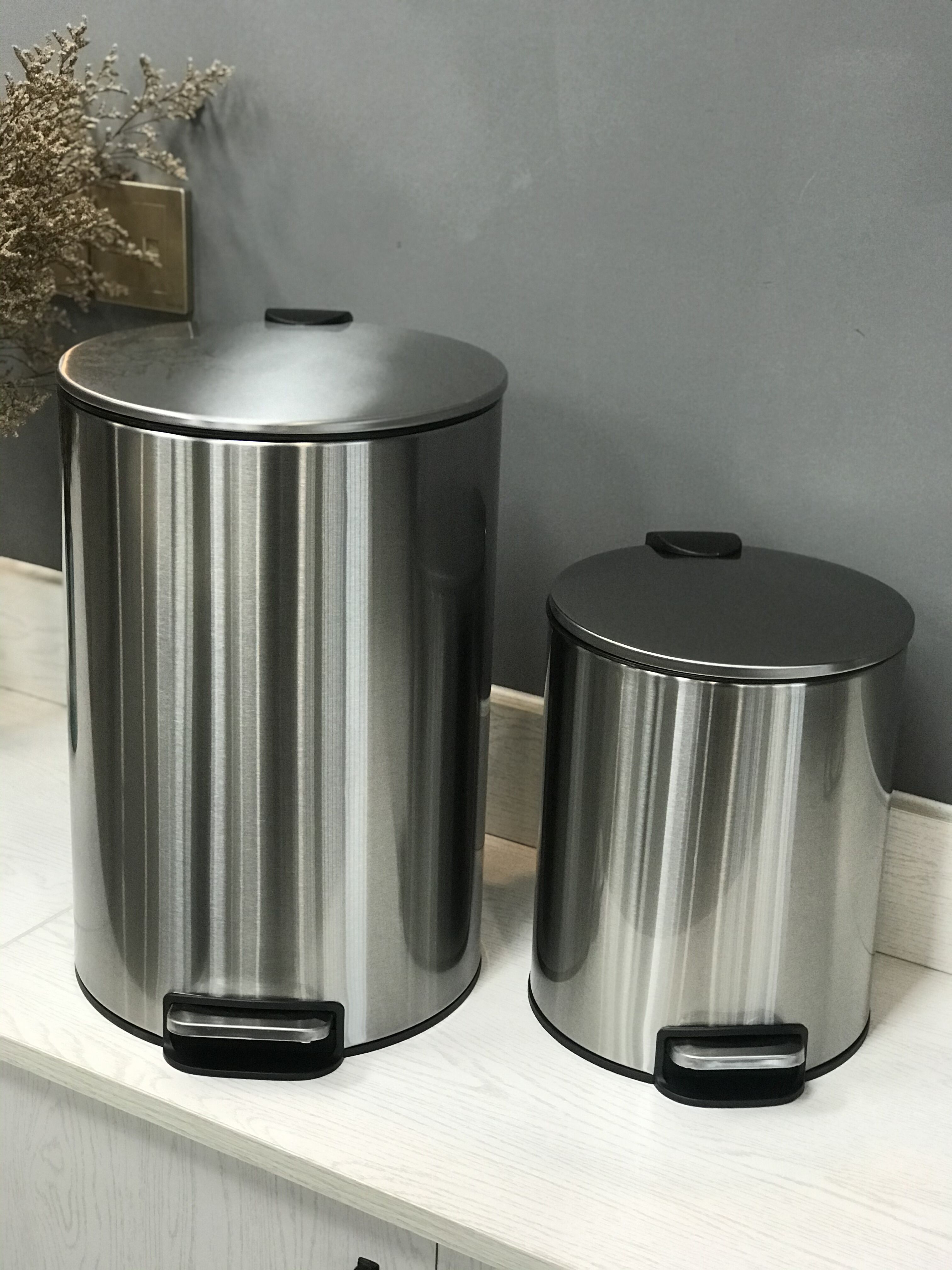 in car waste bin