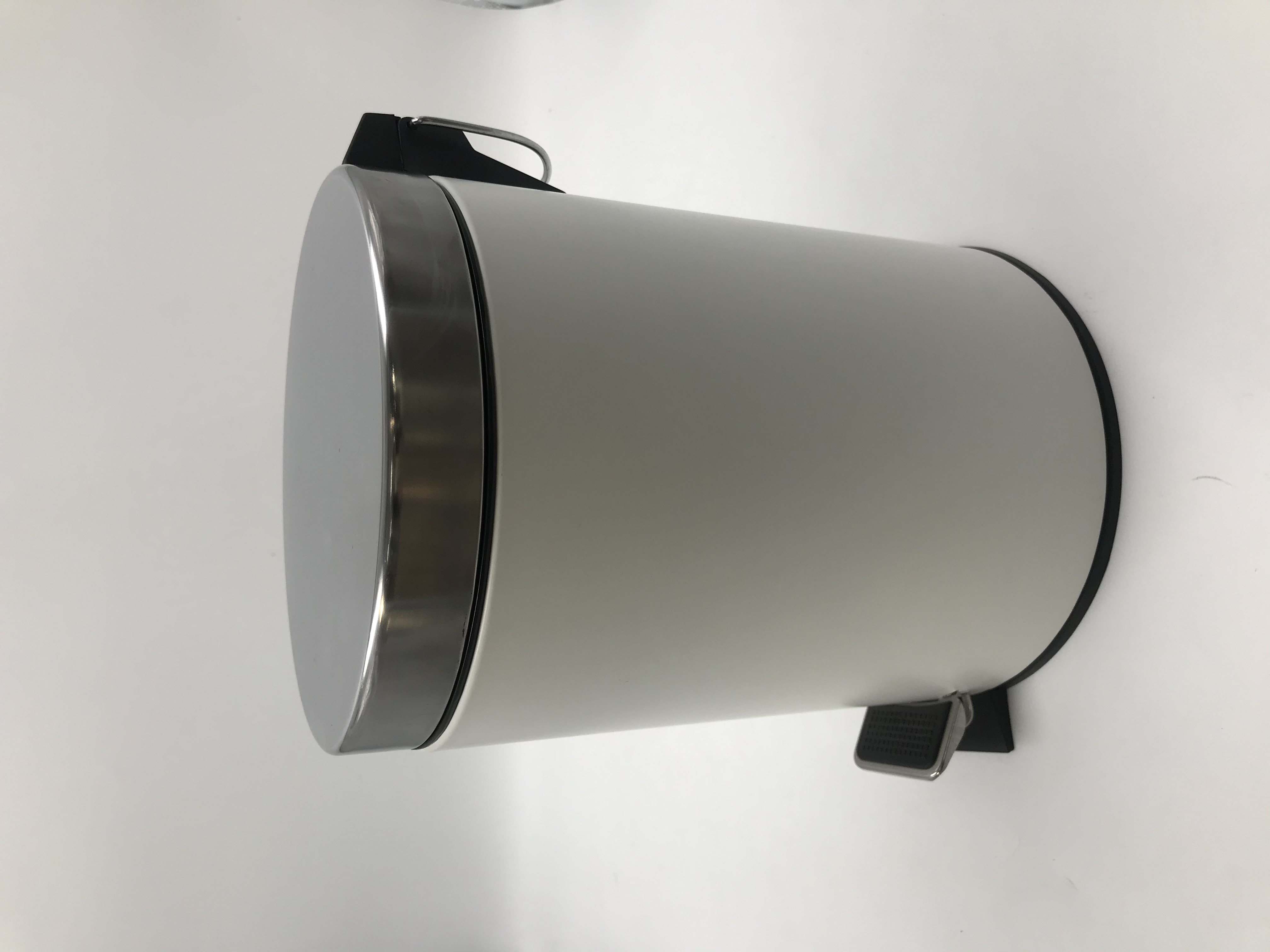 Steel Pedal Bin
