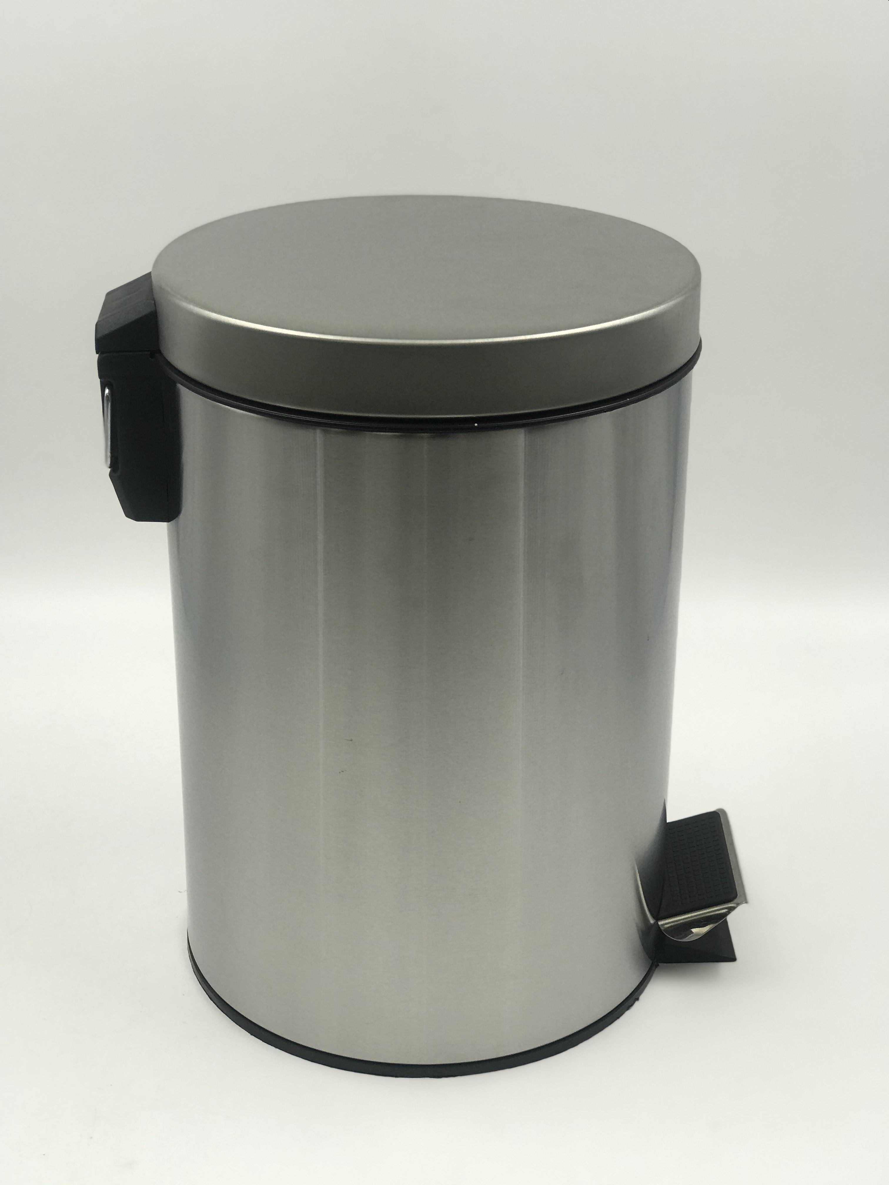 yard waste bin